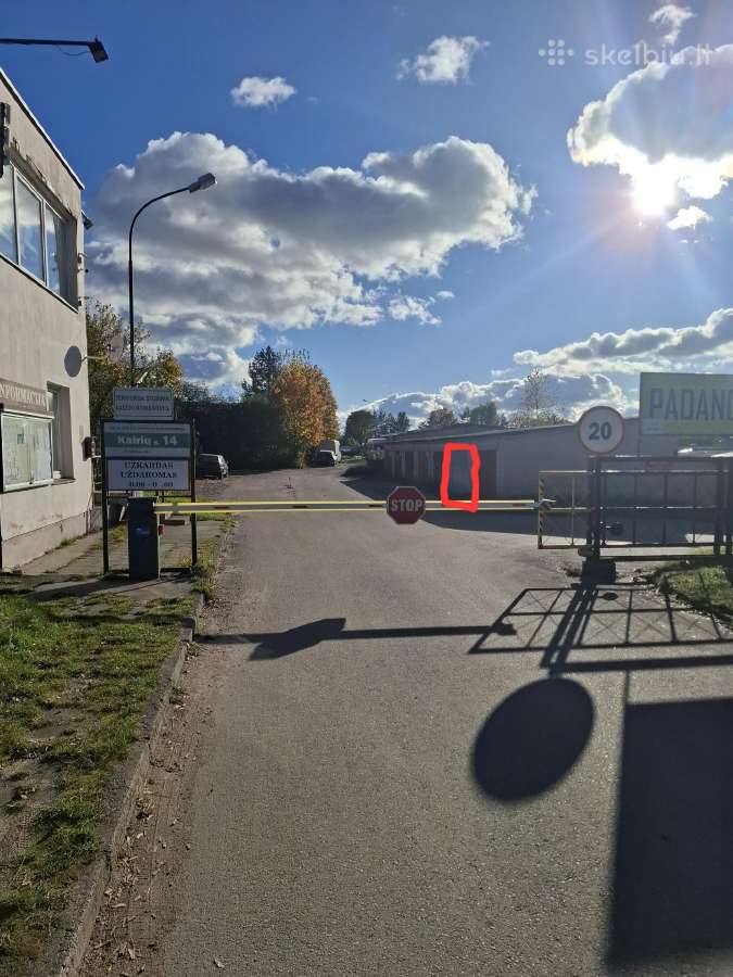 Nuomojamas gerai matomoje ir saugomoje vietoje