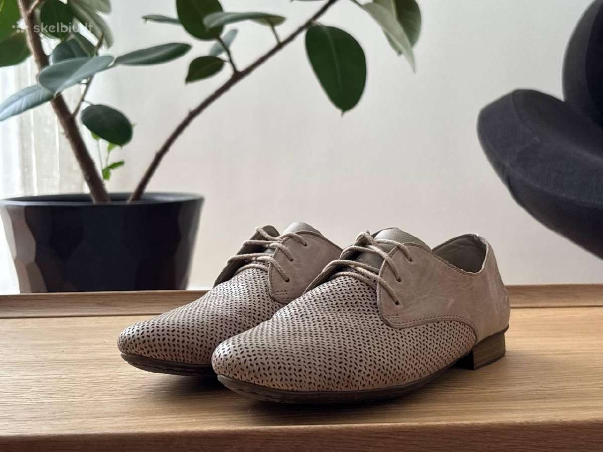 Parduodami batai Rieker, 37 dydis