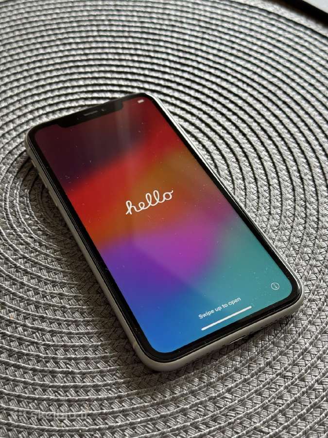 iPhone 11 128 GB baltas