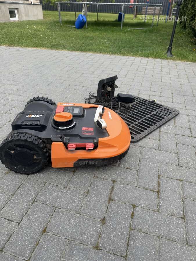 Worx žolės robotas