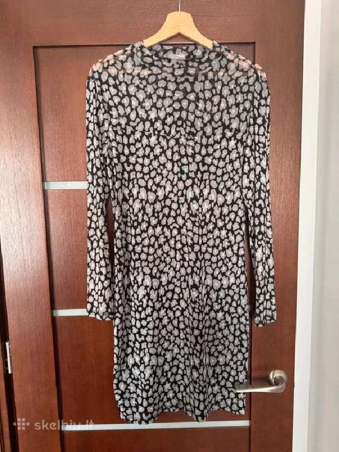 Leopardo rašto suknelė