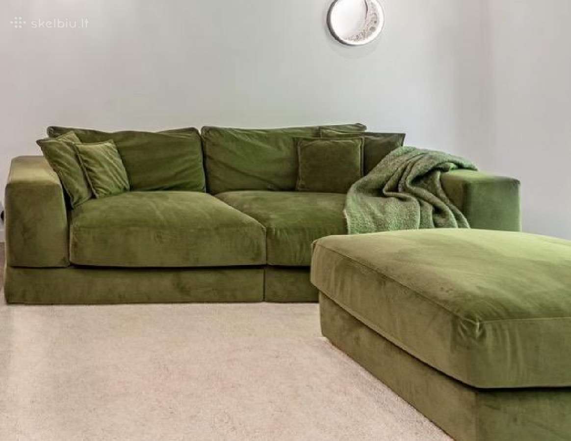 Pagal užsakymą gaminta aksominė sofa su pufu - nuotraukos Nr. 3
