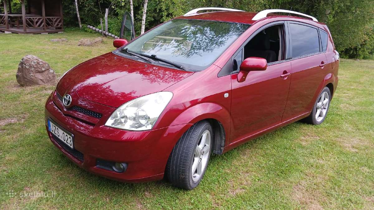 Parduodu toyota corolla verso