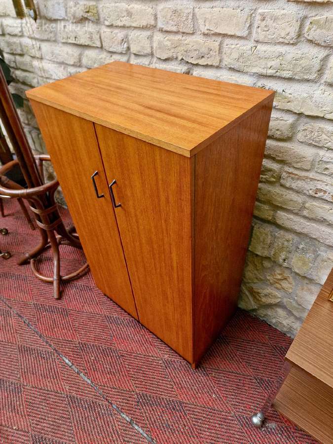 Vintažinė mid century tikmedžio batų spintelė - nuotraukos Nr. 25