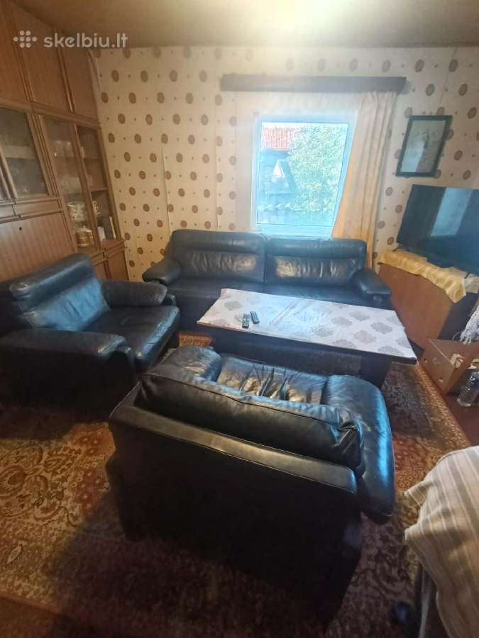 Odinių baldų komplektas