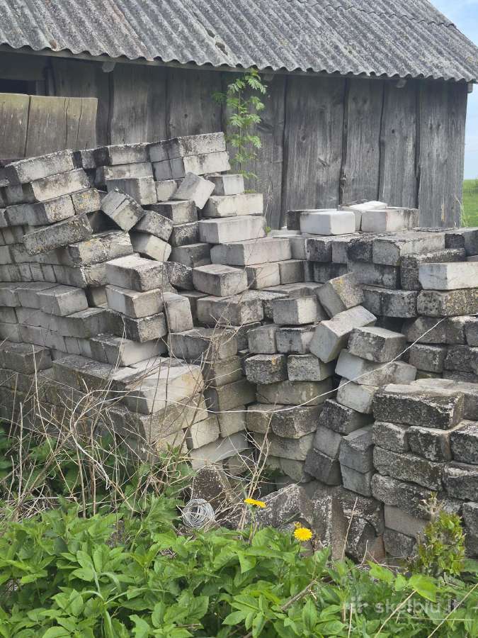 Už simbolinę kainą