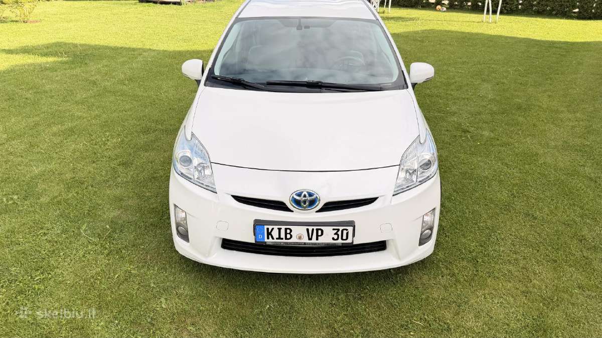 Toyota Prius 3 Nuoma
