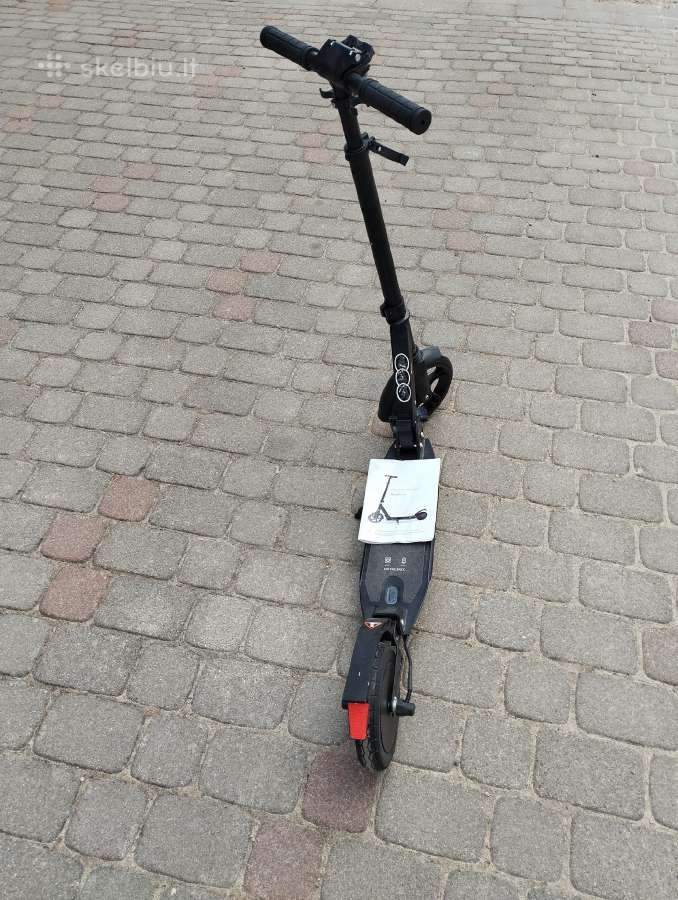 Vaikiskas pusiau elektrinis paspirtukas