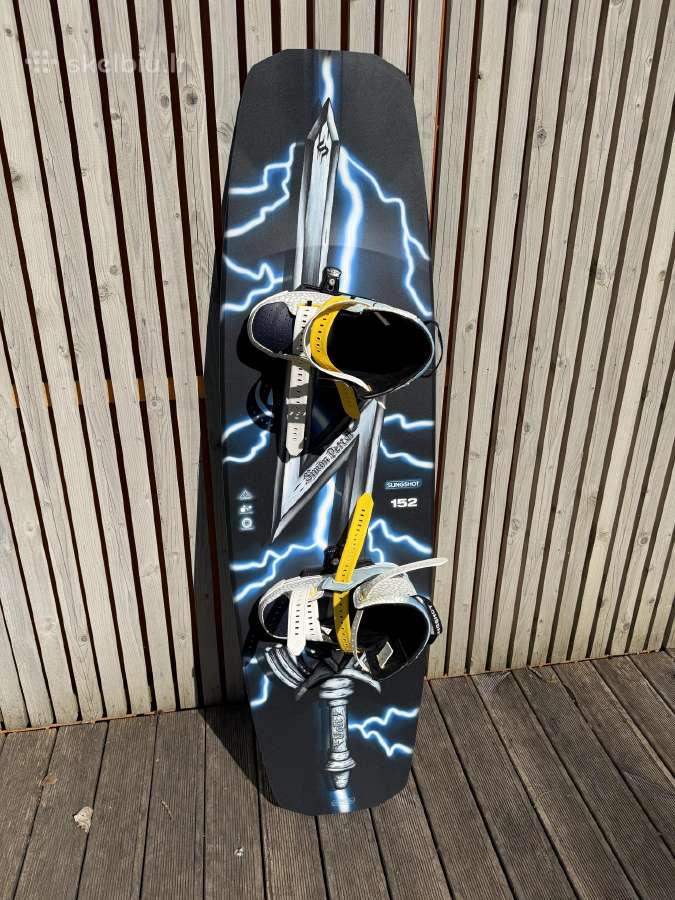 Wakeboard setas: volt 152cm + batai 46