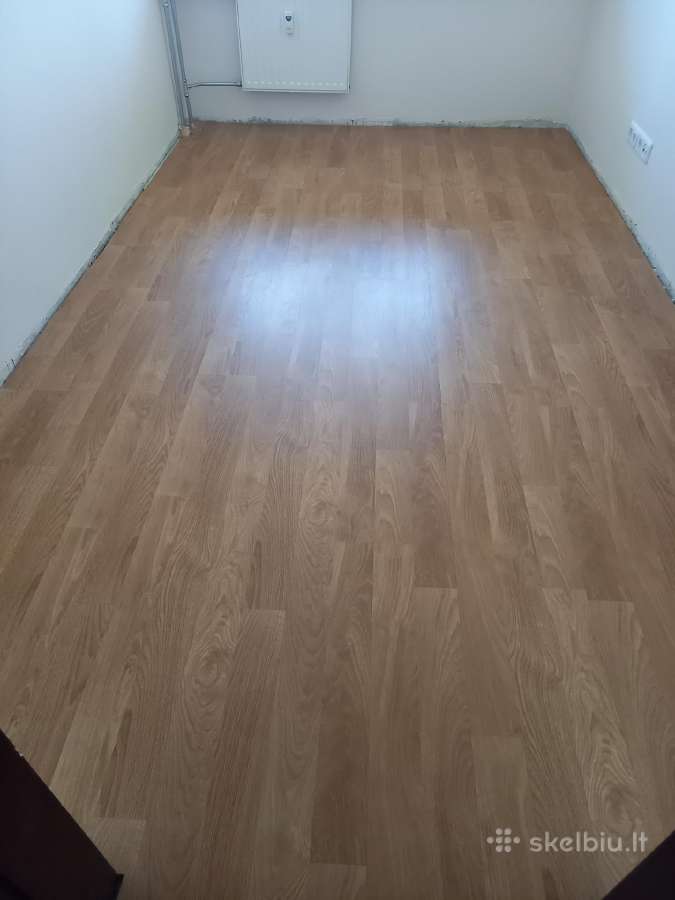 Nemokamai Naudotas laminatas apie 23kv.m.