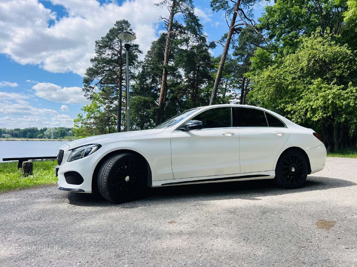 Mercedes-benz C300 Amg Line2016 m. 2.0 Benzinas