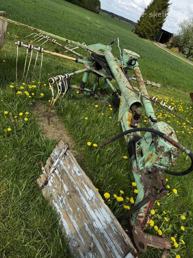 Parduodami žemės ūkio padargai!