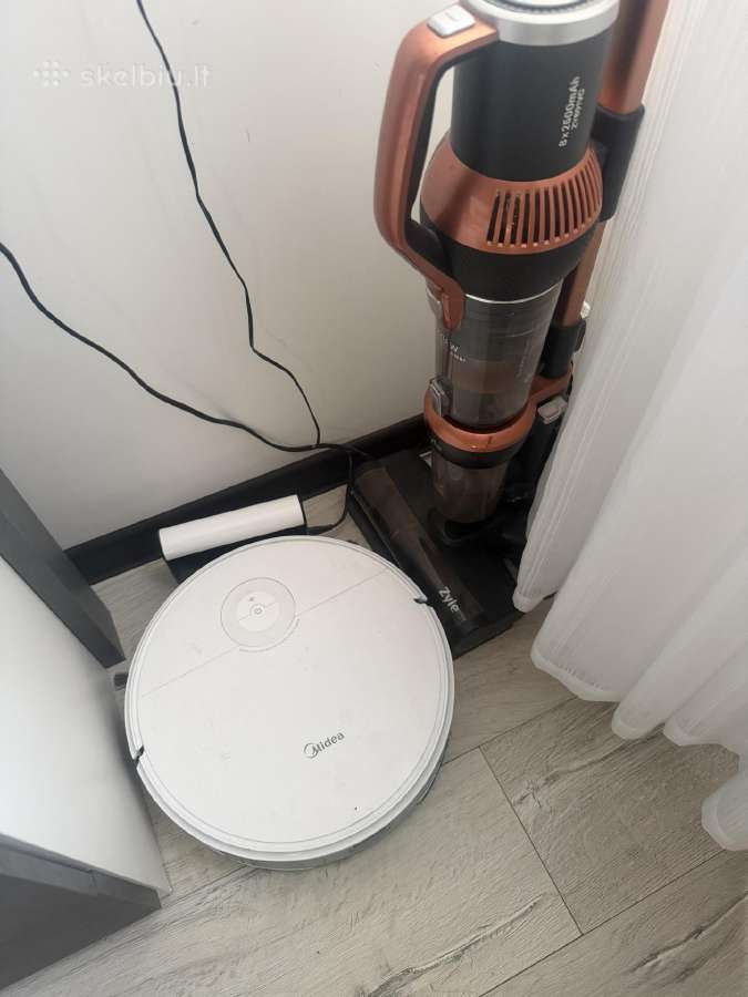 Dulkiu siurblys robotas