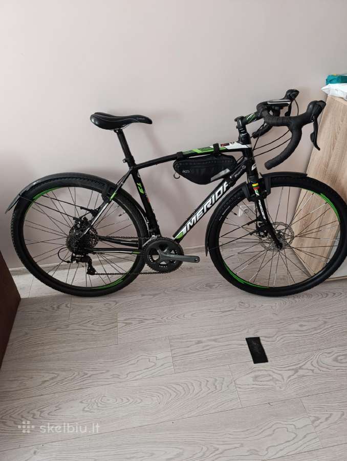 Parduodu naudotą prižiurėta gravel dviratį yra ped - nuotraukos Nr. 2