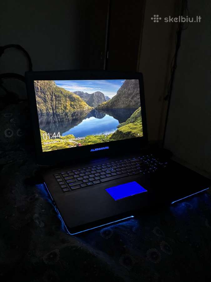 Alienware 18