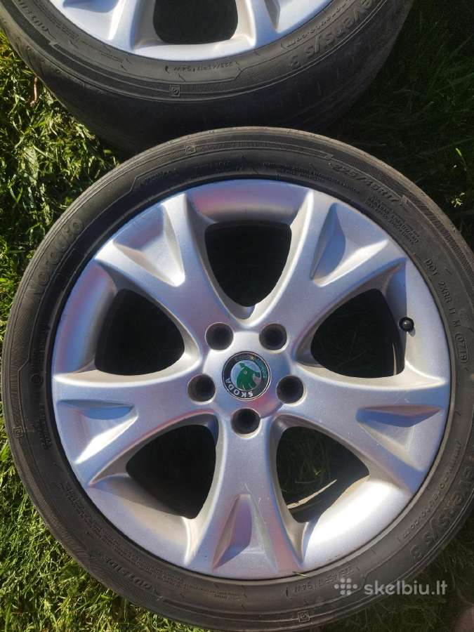 Skoda Octavia 225/45r17