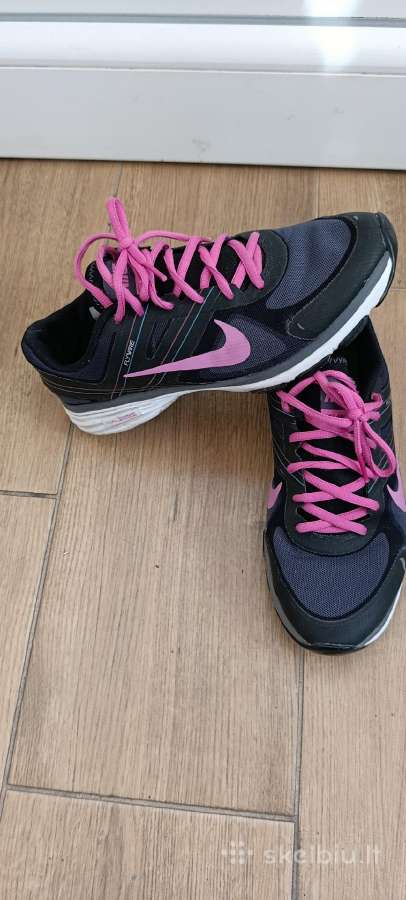 Nike kedai 38.5 dydžio vidpadis 24.5cm