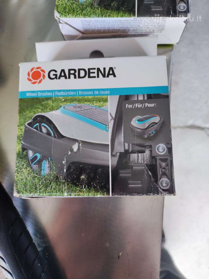 Gardena ratų valymo šepetėliai