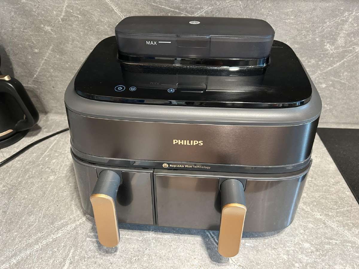 Karšto oro gruzdintuve Philips5000 su garų funkcij