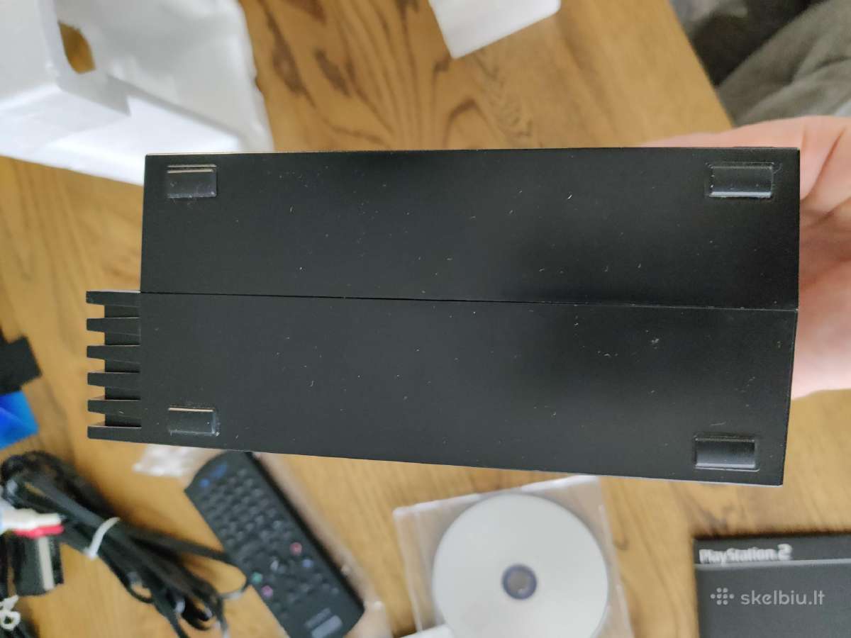 Playstation 2 fat su visais priedais - nuotraukos Nr. 7