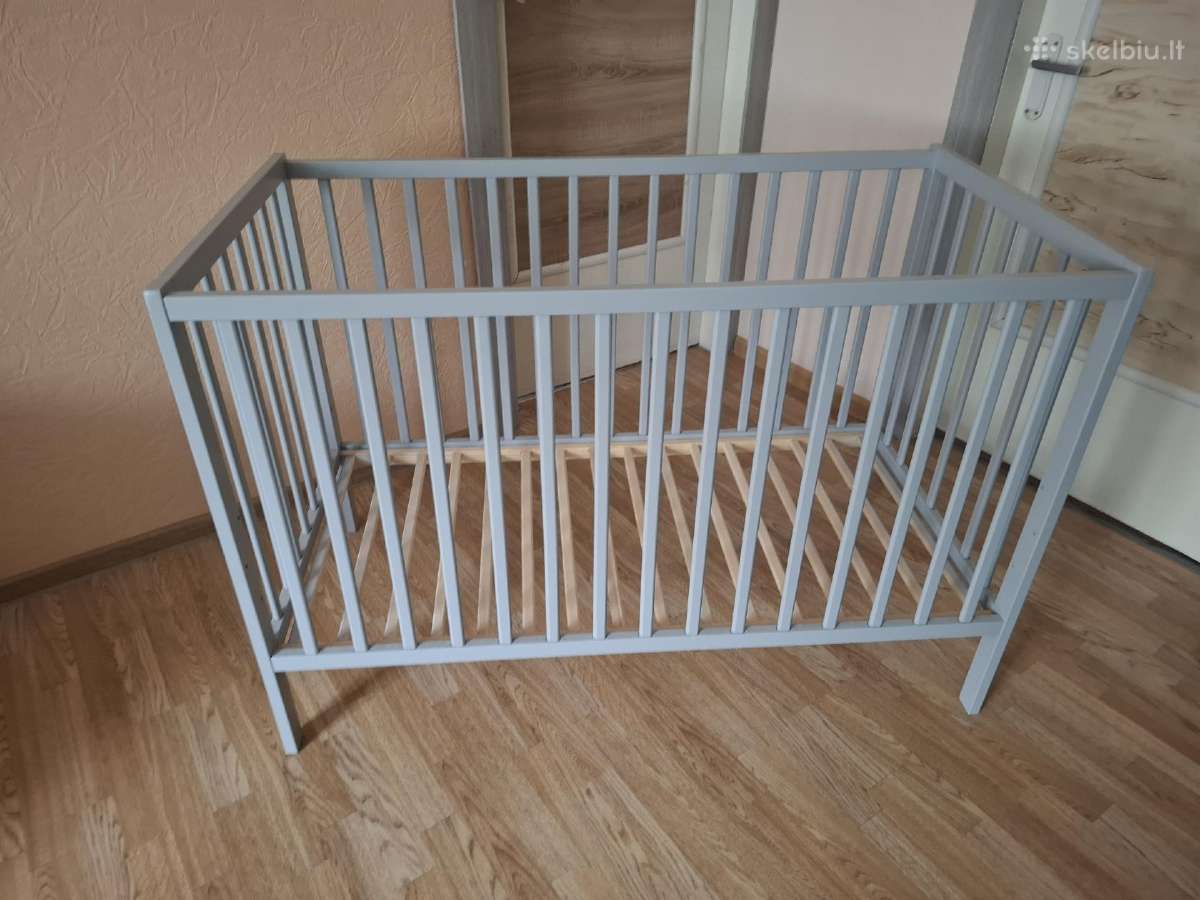 Gerame stovyje vaikiška lovyte