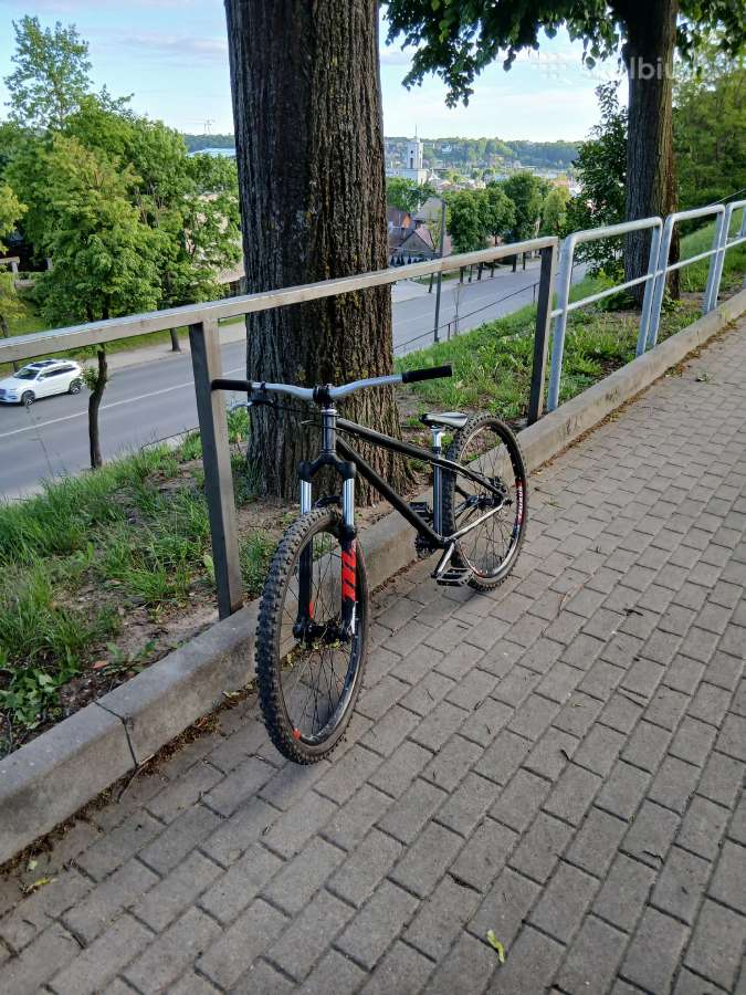 Custom Dirt Jump dviratis