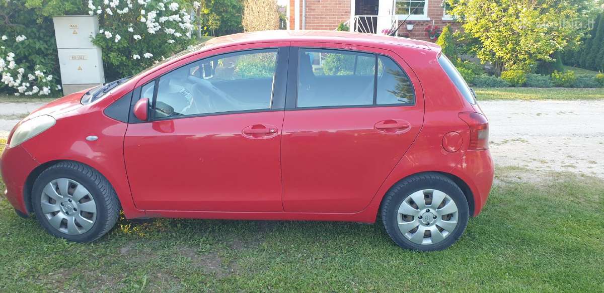 Parduodu Toyota Yaris 2008