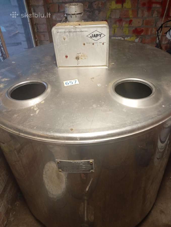 Parduodamas 600 ltr. Trifazis pieno šaldytuvas.
