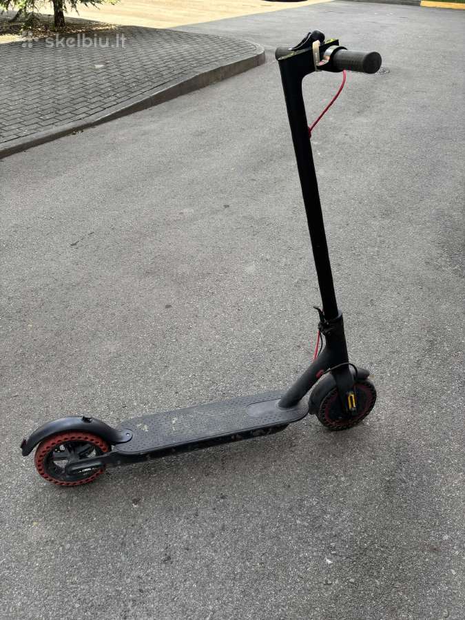 Parduodamas Xiaomi Pro elektrinis paspirtukas - nuotraukos Nr. 2
