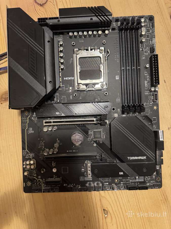 Msi B650 su Vandens Ausinimu