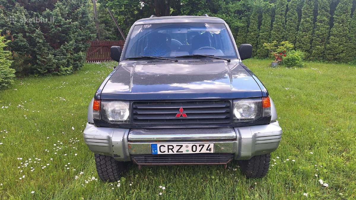 Mitsubishi pajero.