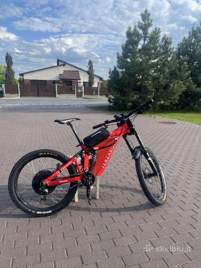 Parduodu downhill/conversion kit tipo dvirati.