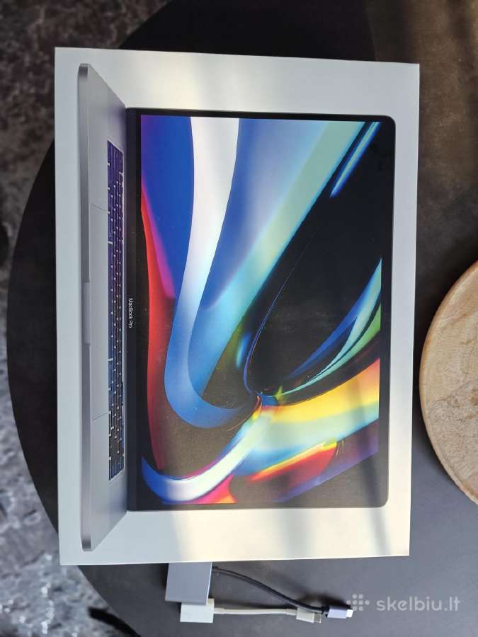MacBook Pro 16" 2019 / i9 / 2.4ghz / 32gb / 512 GB - nuotraukos Nr. 7
