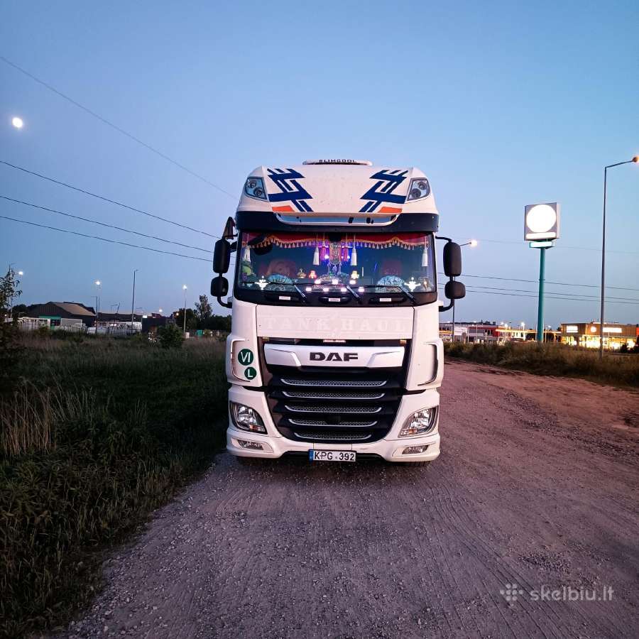 Reikalingi vairuotojai dirbti su šaldytuvu.