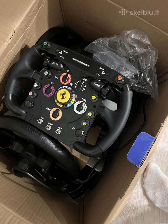Thrustmaster T300rs GT + Ferrari F1 add-on