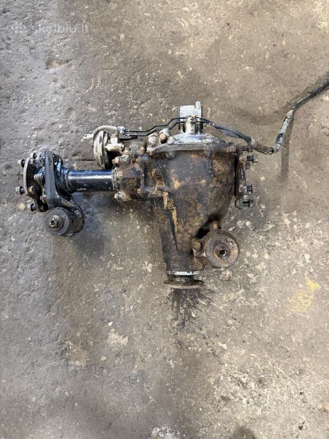 Parduodu priekini reduktoriu Toyota Hilux 3.0 92kw