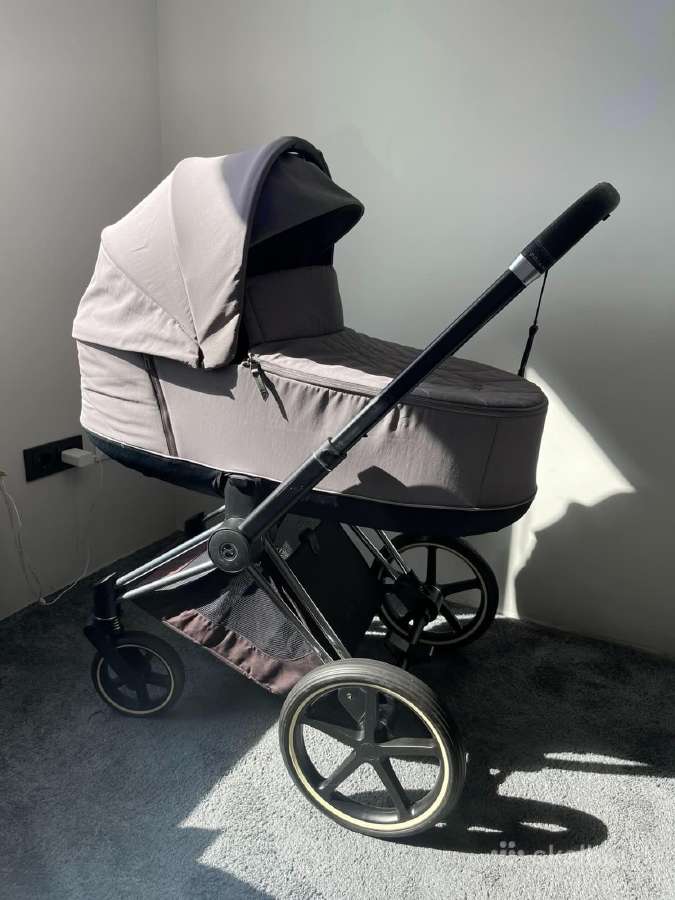 Cybex