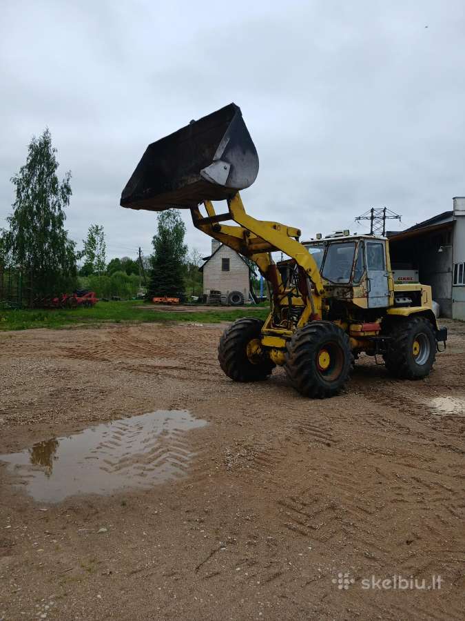 T -150 krautuvas. Automatynė dėžė dirbantis.