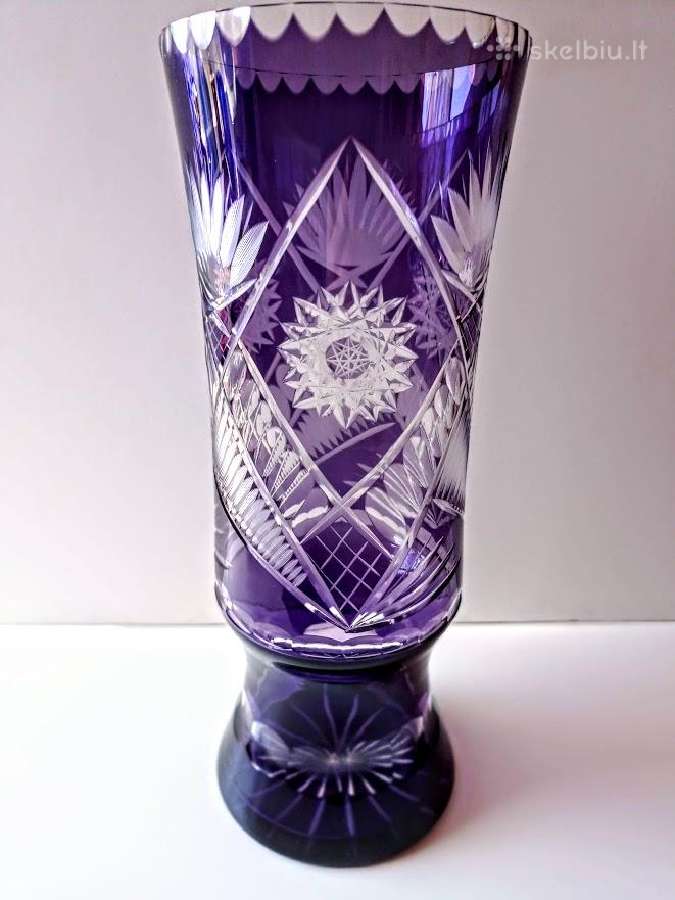 Violetinė krištolo vaza 35,5 cm