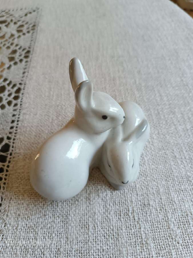 Tarybinė porcelianinė statulėlė - nuotraukos Nr. 2