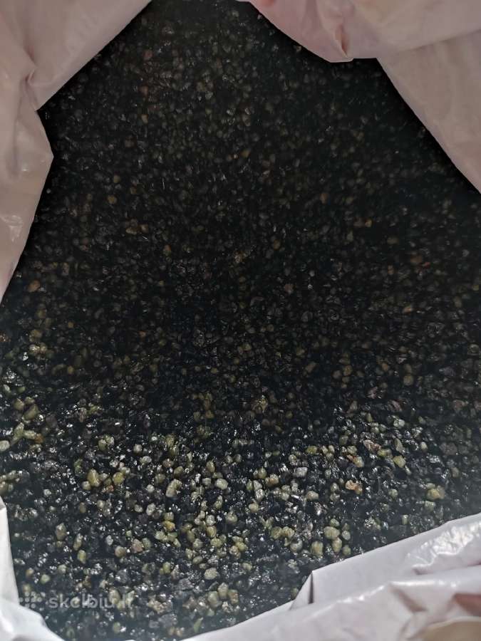 7kg juodi akmenukai akvariumui