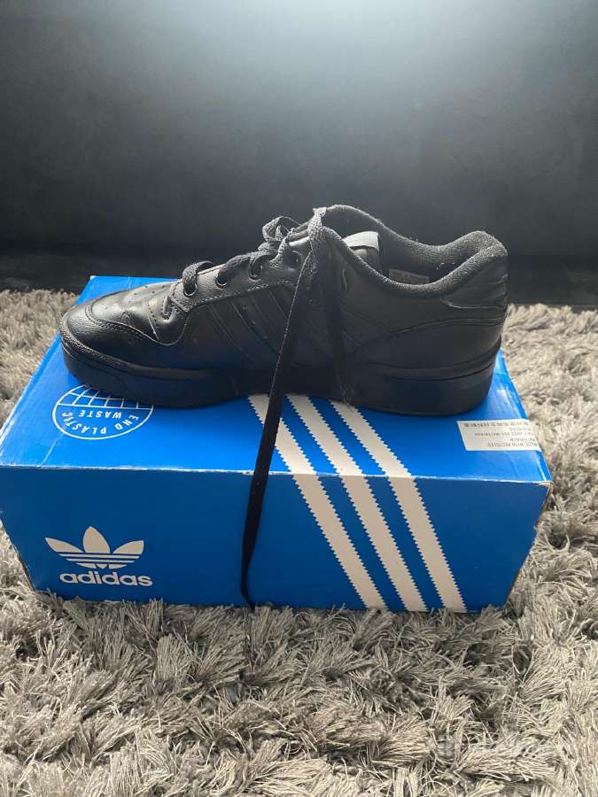 Parduodu adidas - nuotraukos Nr. 2