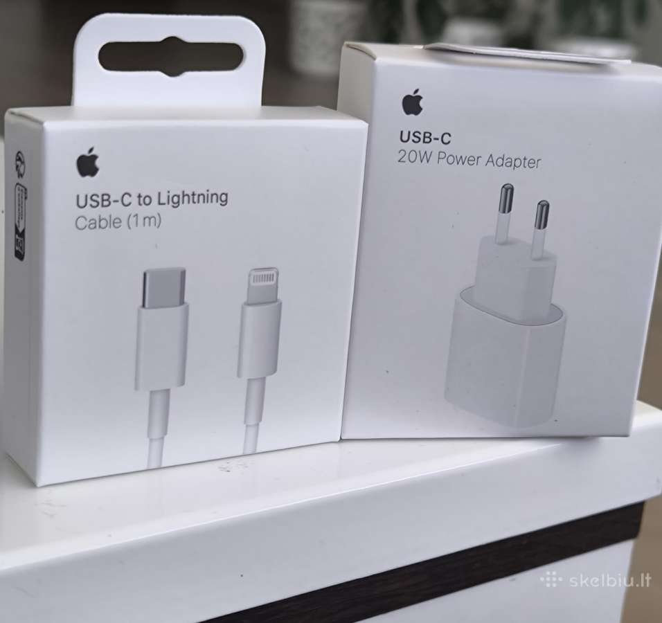 iPhone įkrovimo adapteris su laidu.