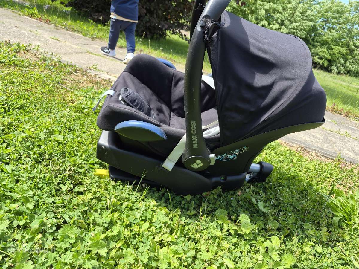 Maxi Cosi automobilinė kėdutė 0-9kg Su baze