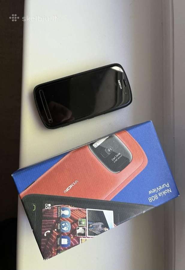 Nokia 808 Pure View
