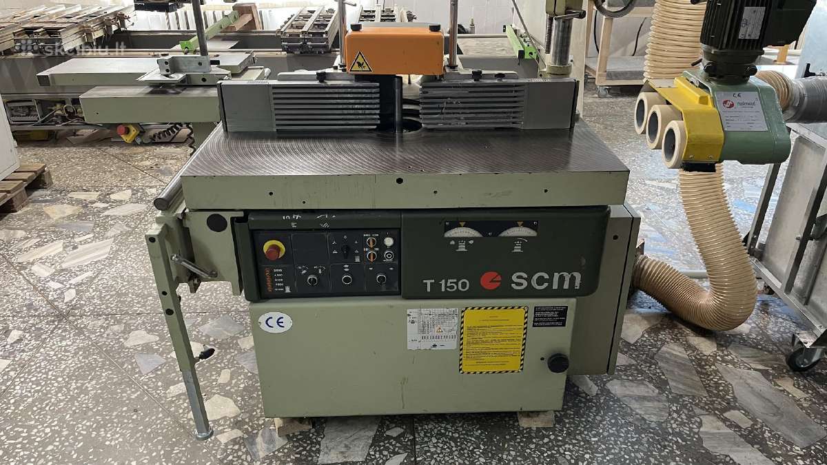 Frezavimo staklės Scm T150