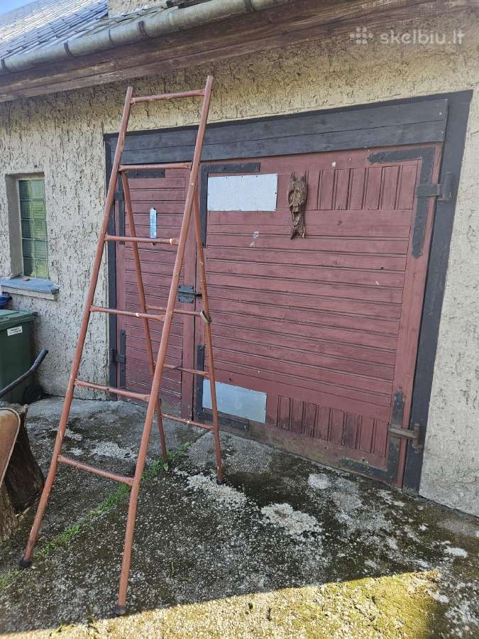 Sulankstomos plieninės kopėčios ir kiti metalo gam