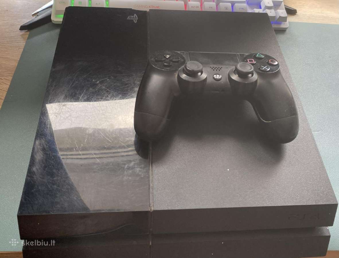 Playstation 4 slim ir Playstation 4 fat