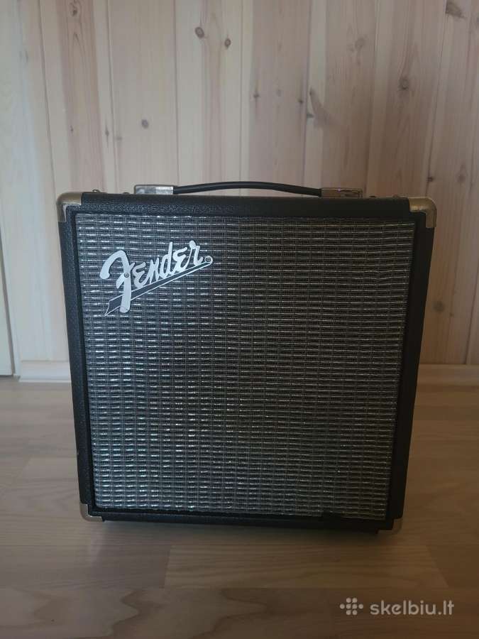 Fender Rumble 15 stiprintuvas