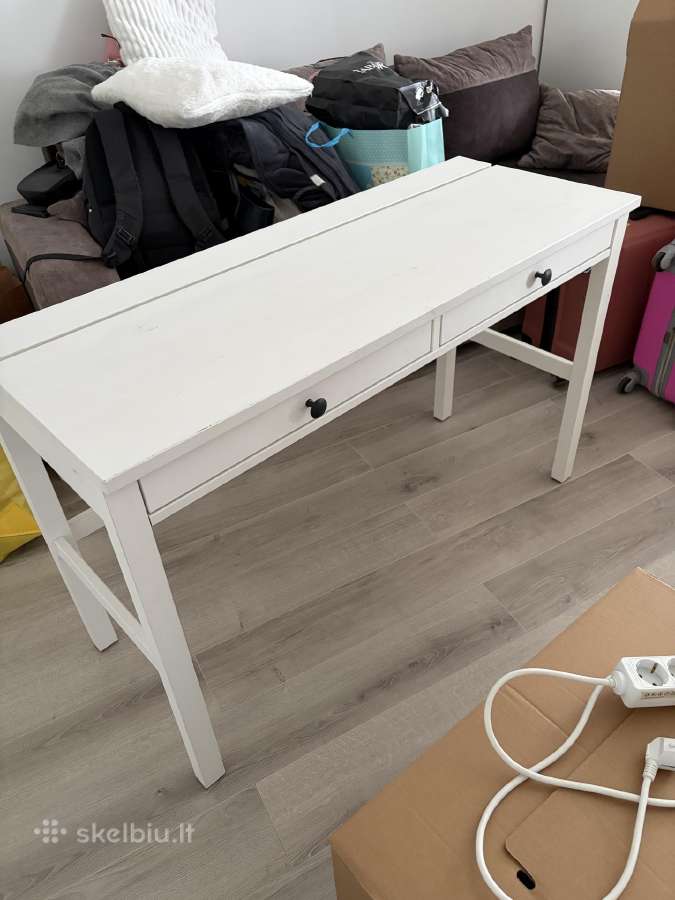 Table // stalas